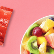Cóctel de frutas con Energy Go Stix Berry