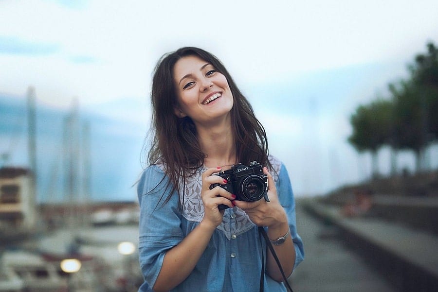 Adina Ilie una fotógrafa profesional que te cautivará a través de su lente