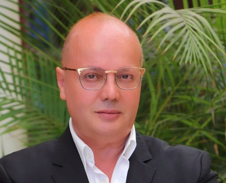 Fernando Méndez el diseñador que dejó un legado repleto de luz y fantasía