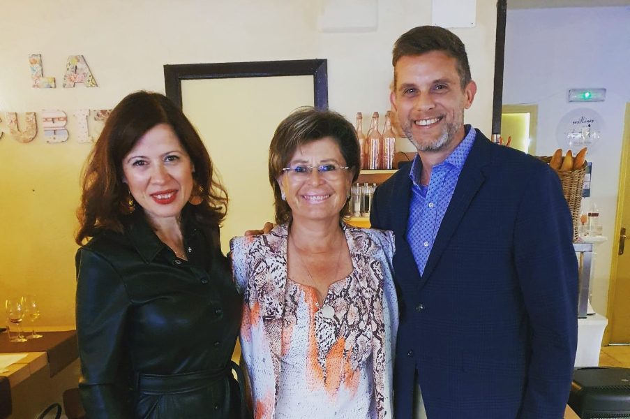Paola Spadaro y Ricardo Codagnone junto a Gabi Steiner